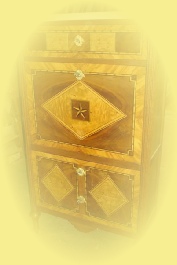 Secrétaire de style Louis 16 relooké.